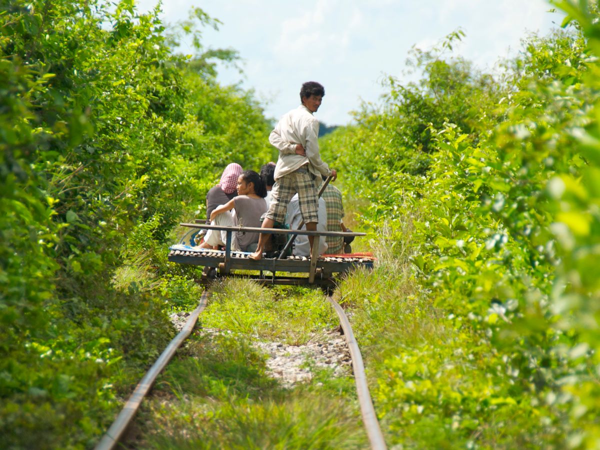 Bamboo Train Battambang, bamboo train TakeMeTour